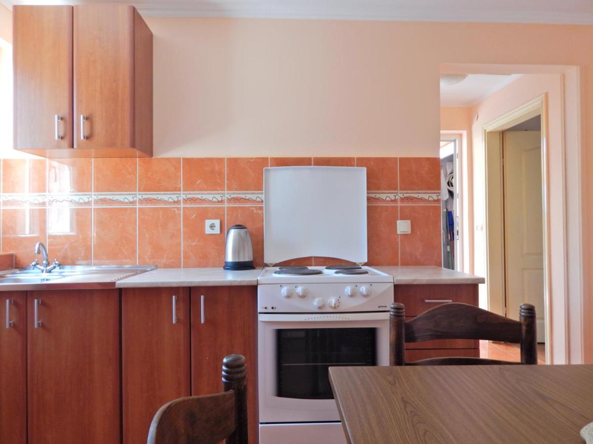 Apartmani Sindik ティヴァト エクステリア 写真