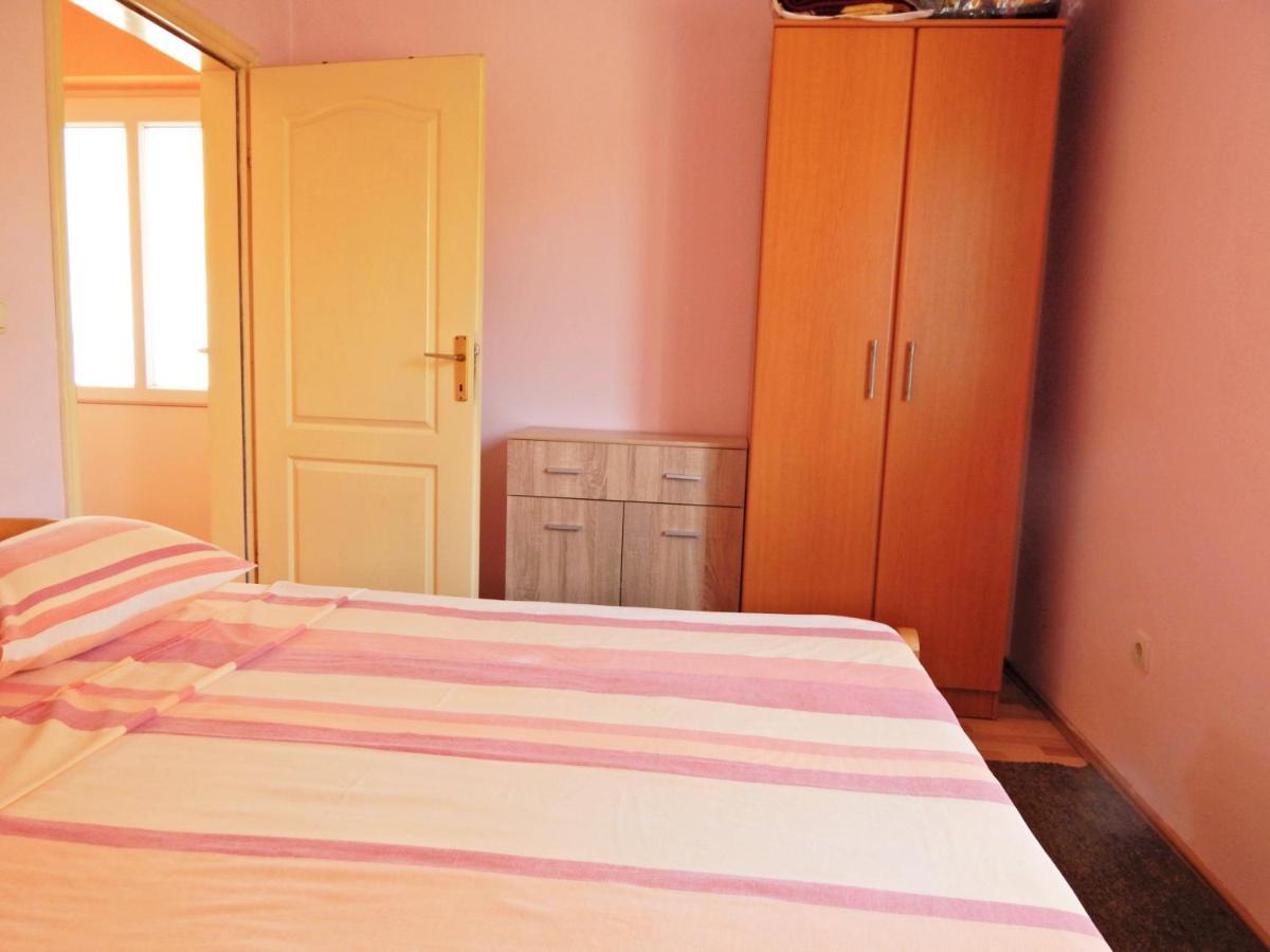Apartmani Sindik ティヴァト エクステリア 写真